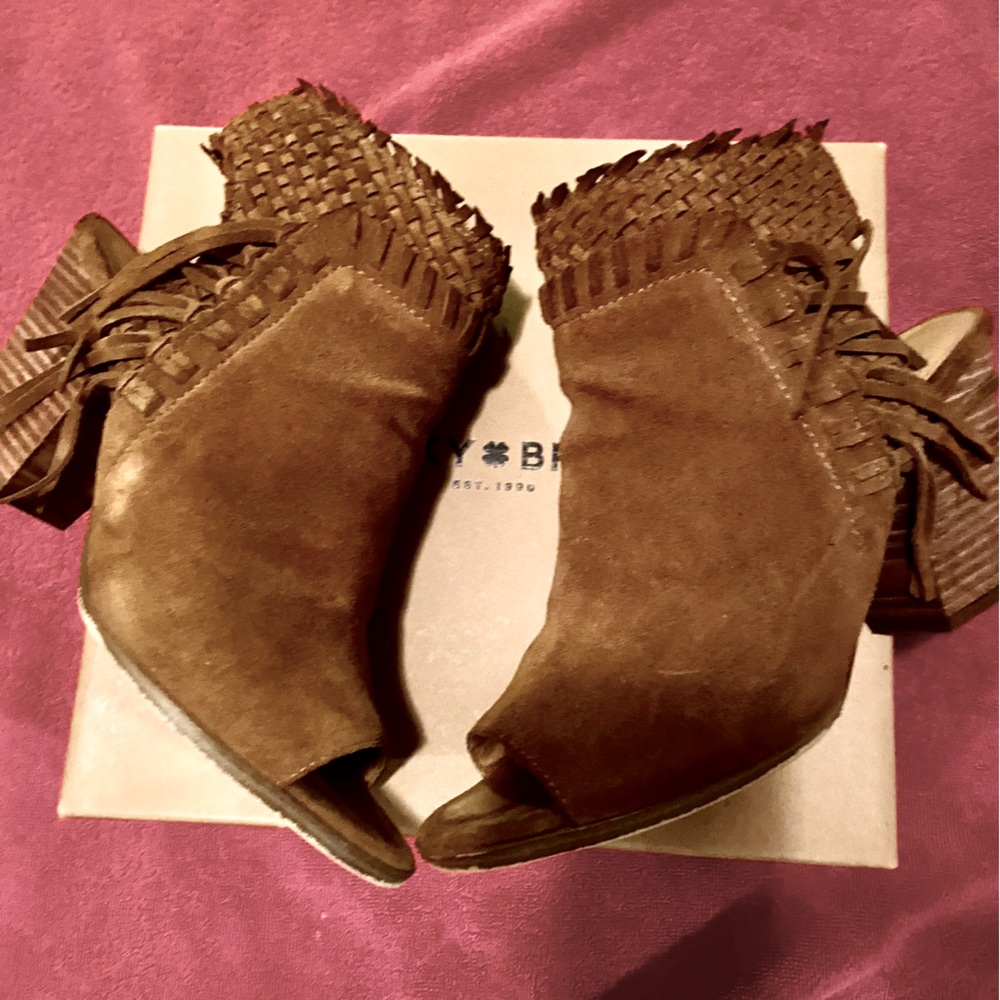 Lucky Brand Sandals